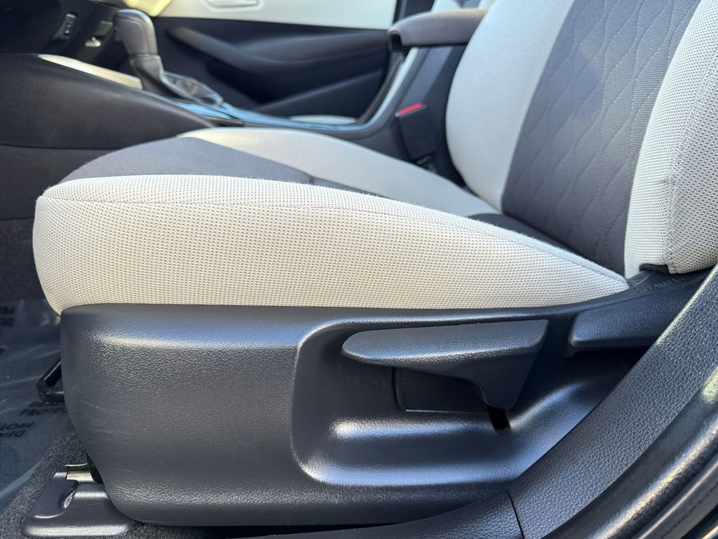 Used 2024 Toyota Corolla LE image 10