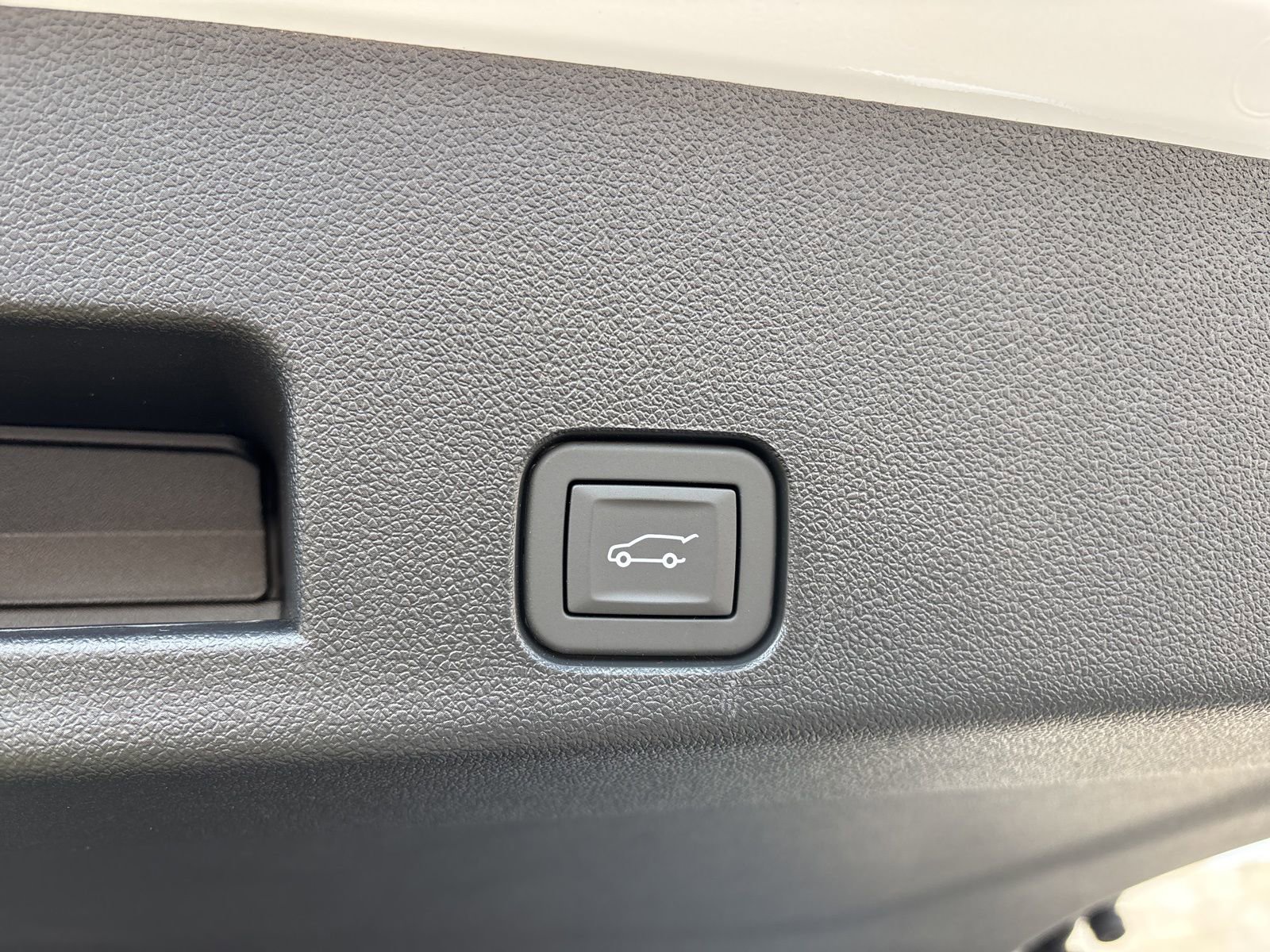 New 2026 GMC Acadia Elevation image 20