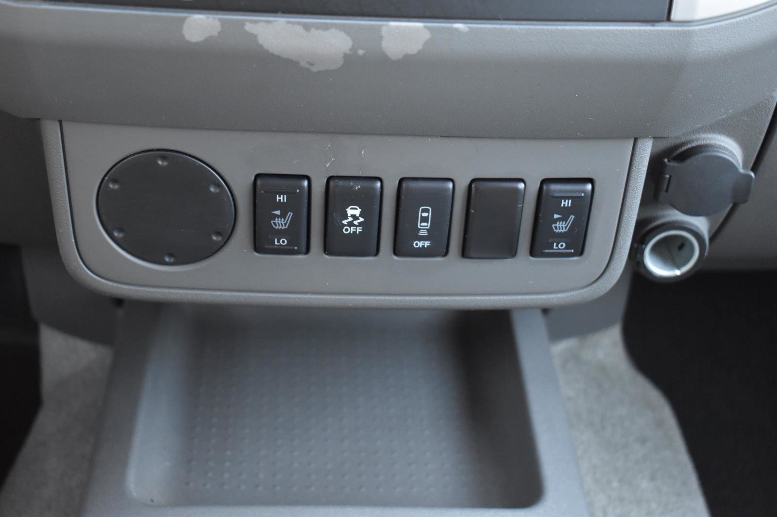 Used 2015 Nissan Frontier SV w/ SV Value Truck Package image 29