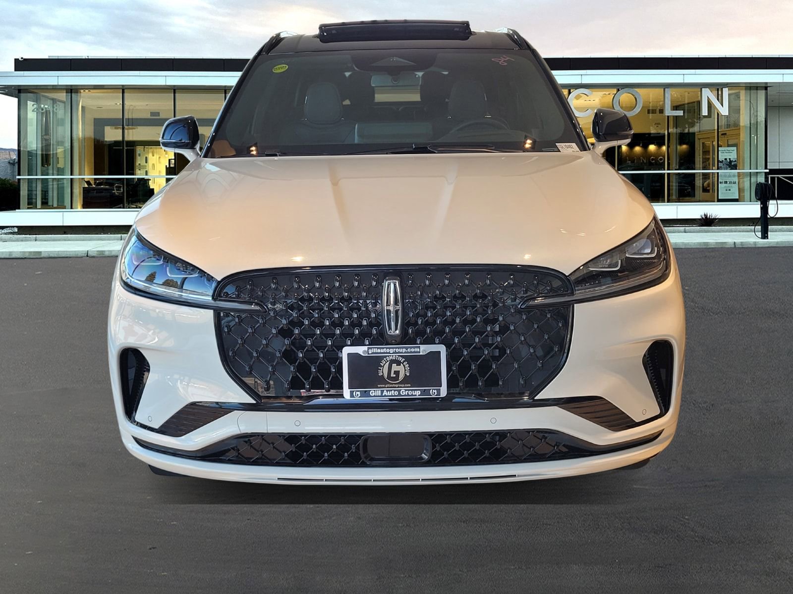 New 2026 Lincoln Aviator Black Label w/ Black Label Special Edition image 2