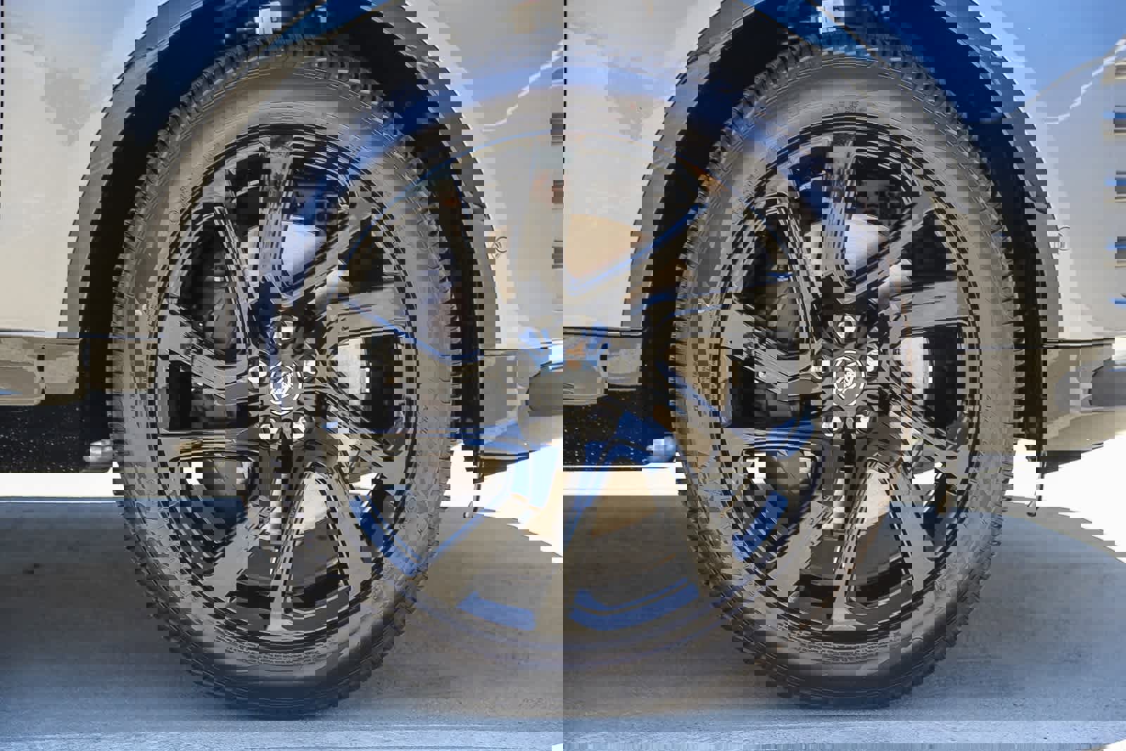 New 2025 Land Rover Discovery Dynamic SE image 10