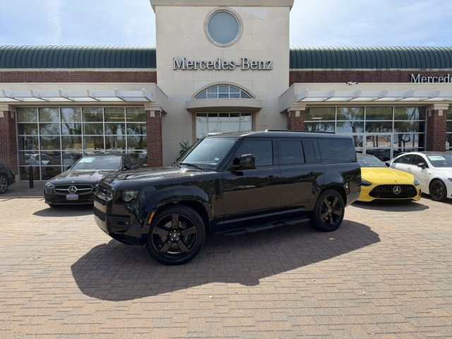 Used 2025 Land Rover Defender 130 V8 image 1