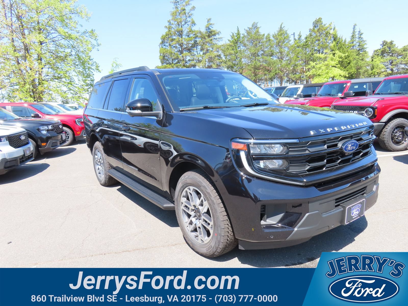 New 2026 Ford Expedition Active AWD/4WD image 1