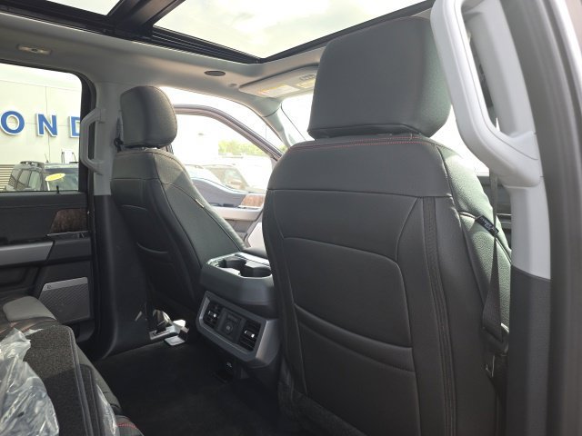 New 2026 Ford F250 Lariat w/ Black Appearance Package AWD/4WD image 43