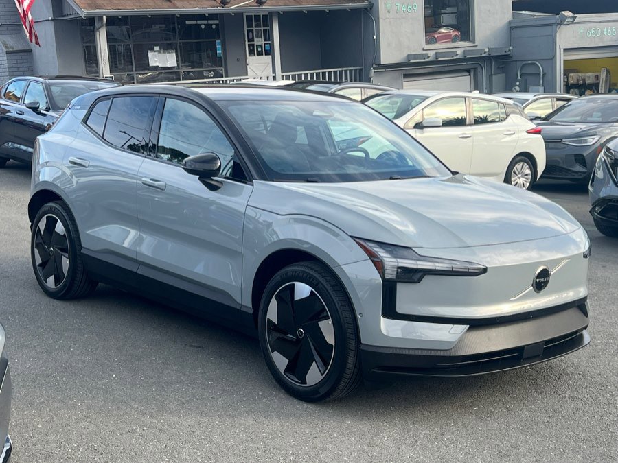 Used 2025 Volvo EX30 Ultra image 3