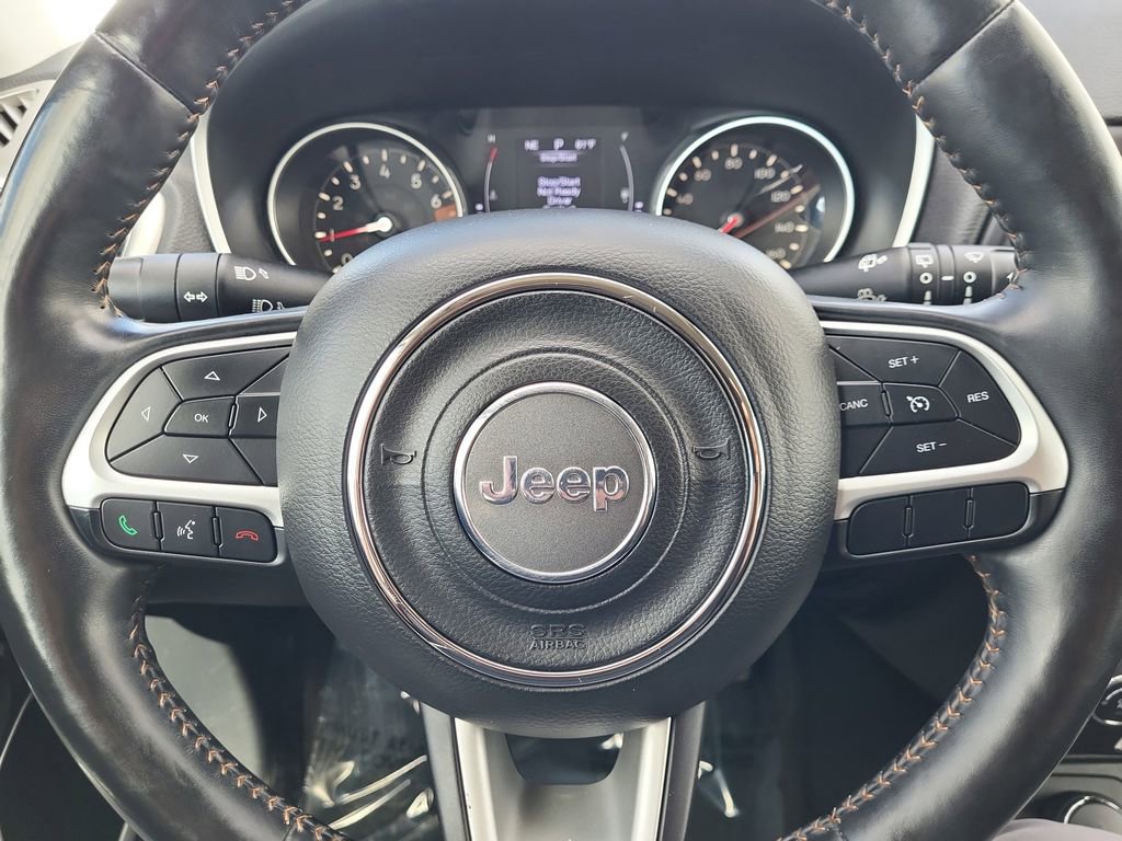 Used 2018 Jeep Compass Latitude w/ Cold Weather Group AWD/4WD image 17