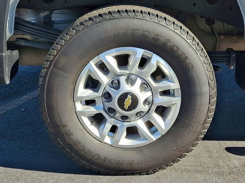 Used 2024 Chevrolet Silverado 2500 Custom w/ Custom Value Package image 8