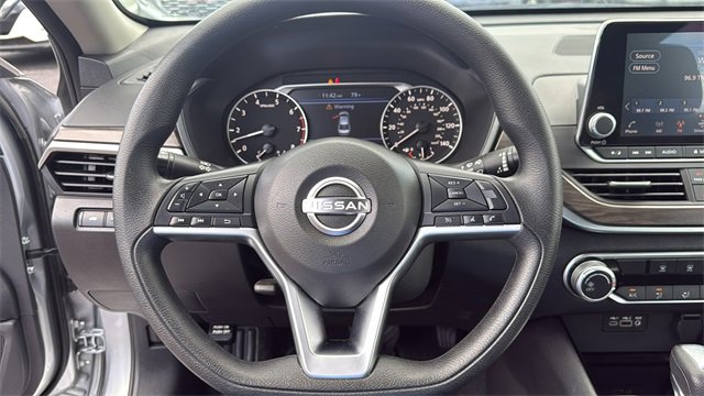 Used 2024 Nissan Altima 2.5 SV image 15