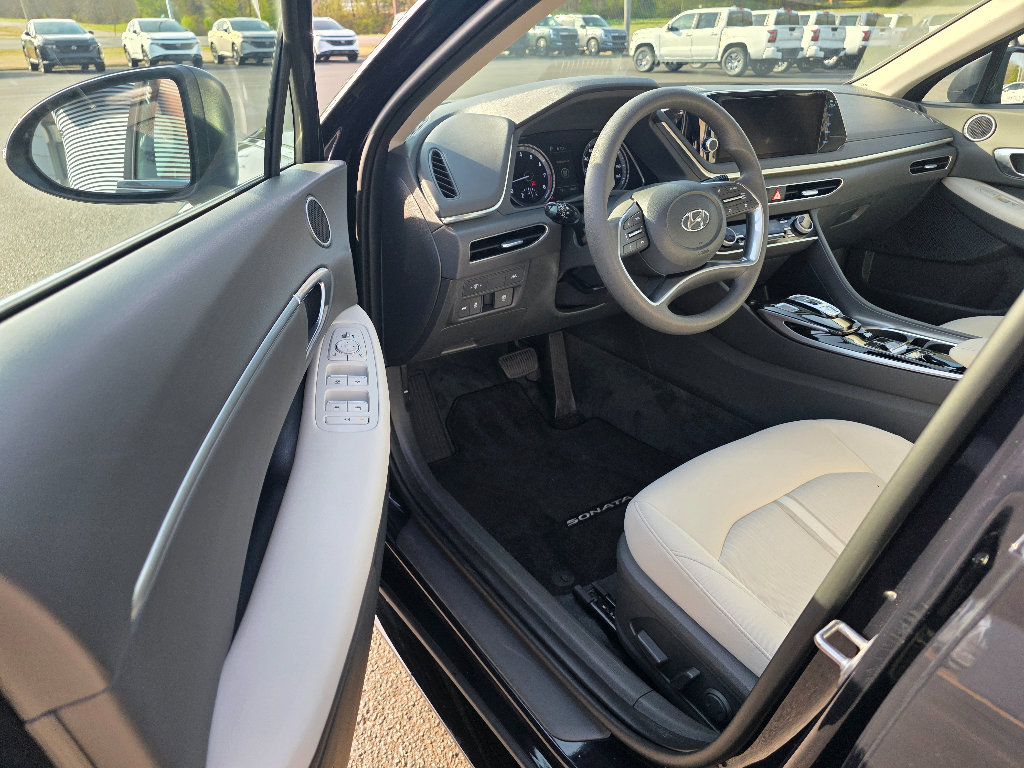 Used 2023 Hyundai Sonata SEL image 10