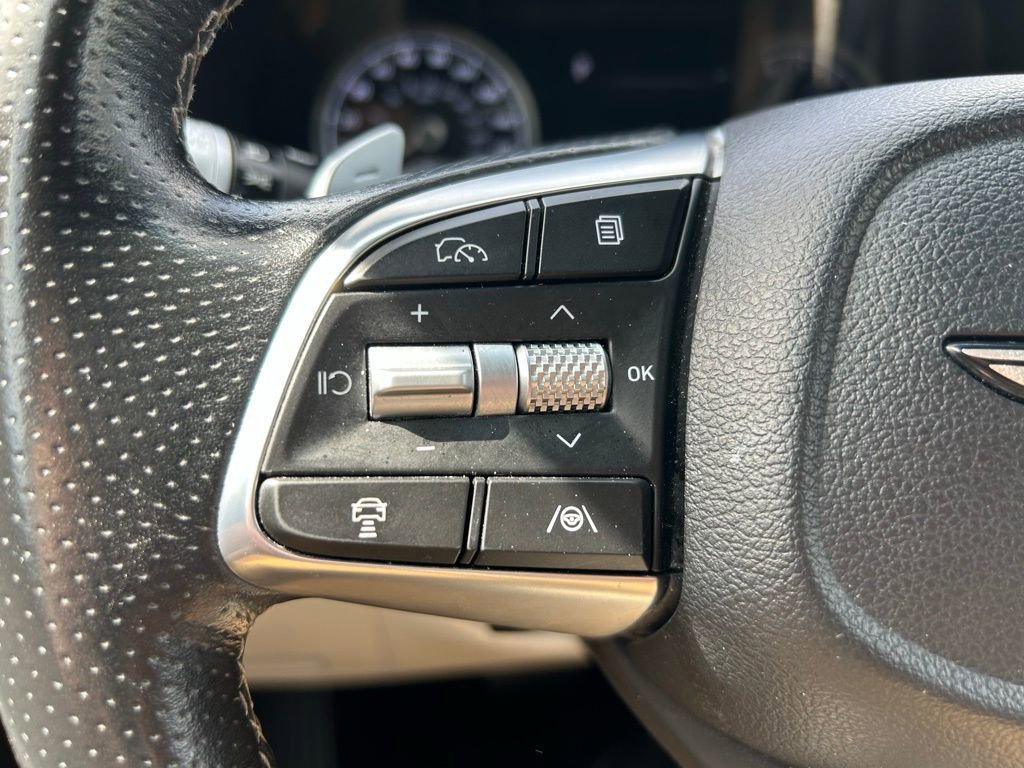 Used 2024 Genesis G70 2.5T image 20