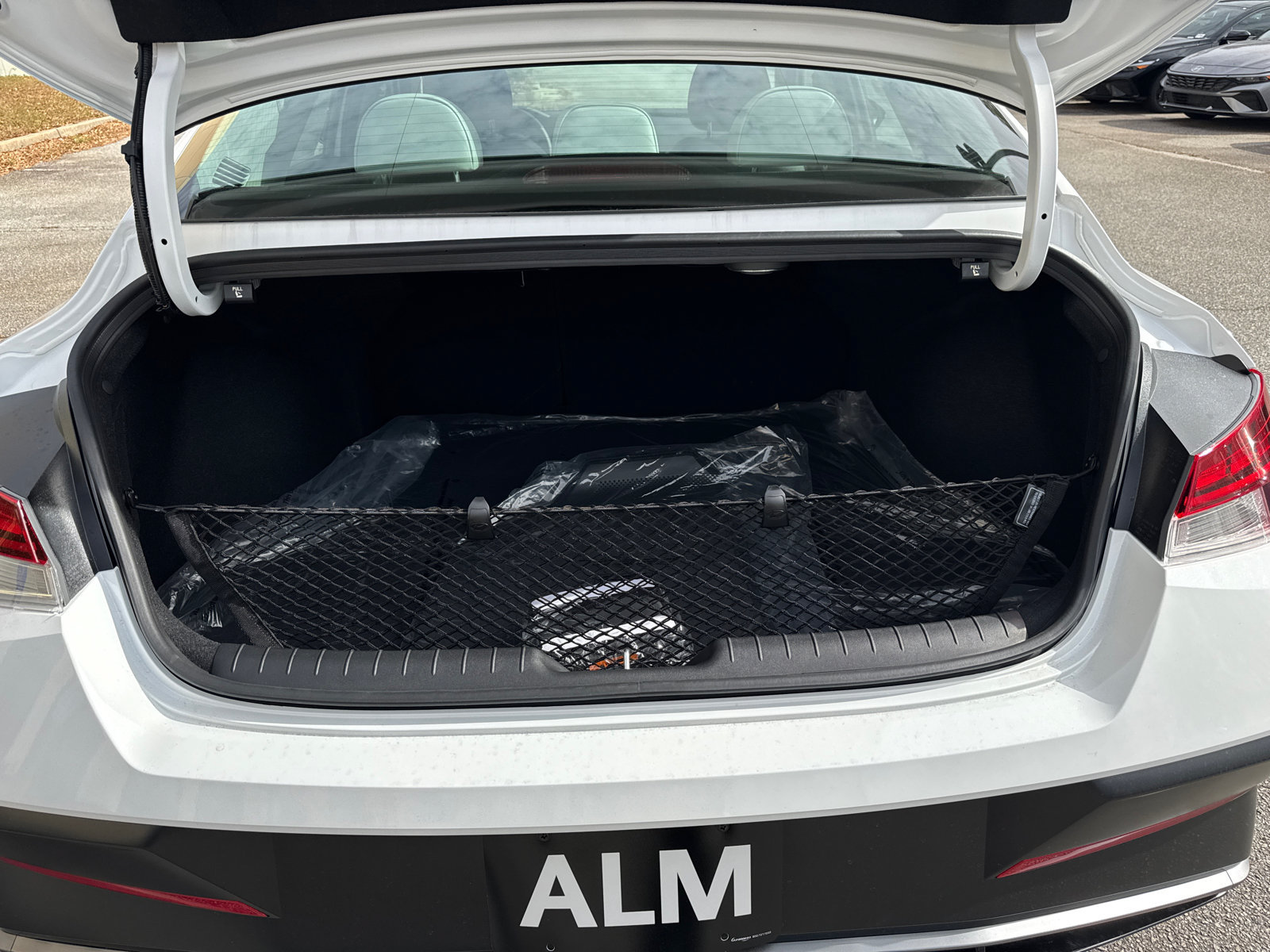 New 2026 Hyundai Elantra Limited FWD image 19