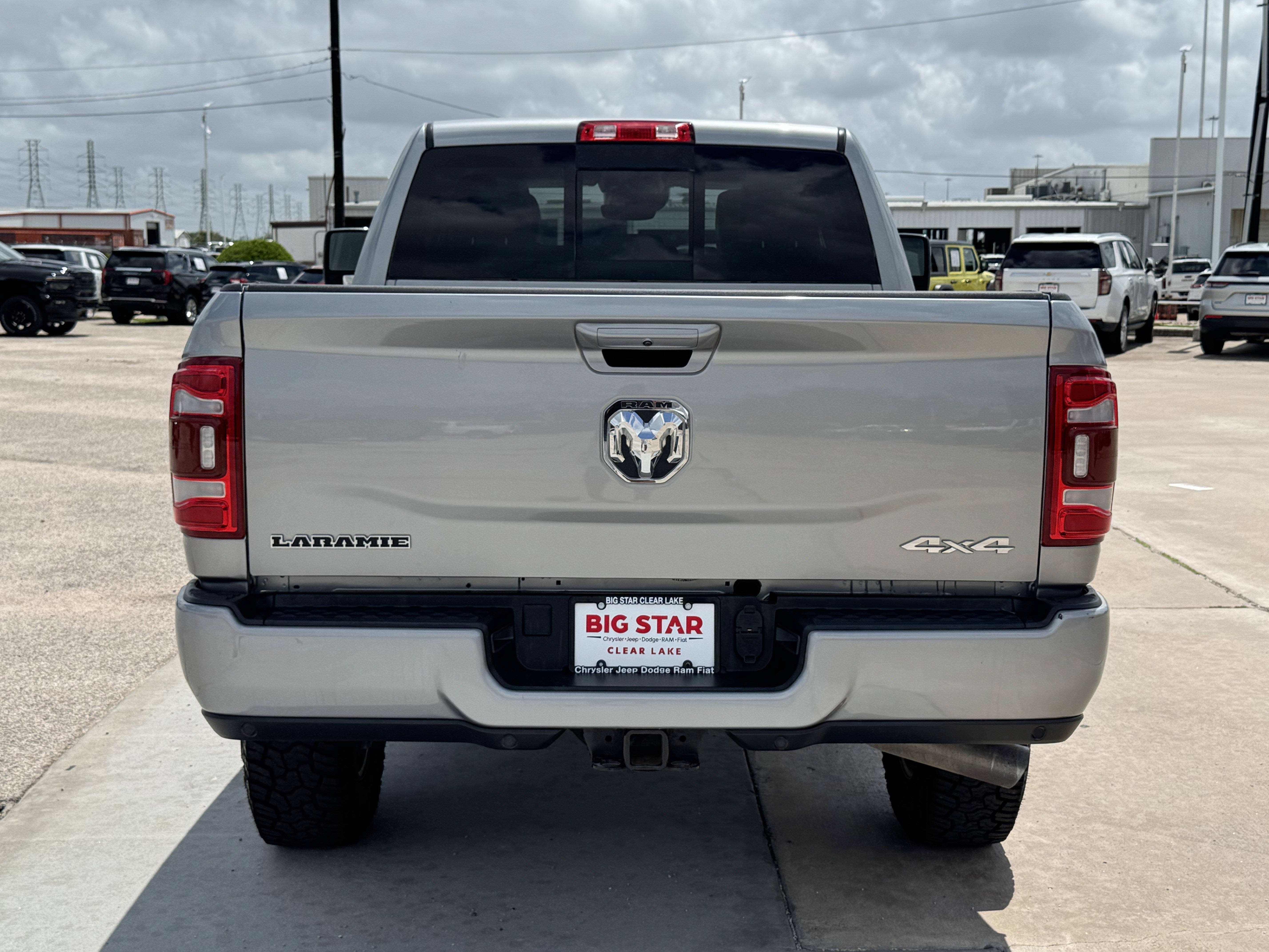 Used 2024 RAM 2500 Laramie w/ Safety Group image 9