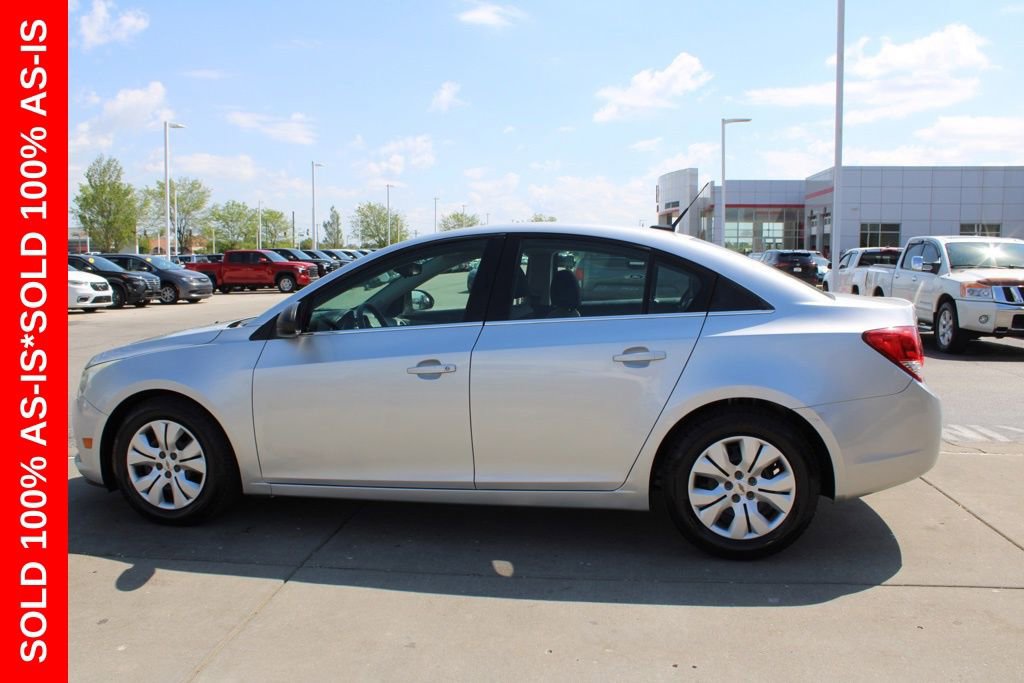 Used 2012 Chevrolet Cruze LS w/ Connectivity Package FWD image 4