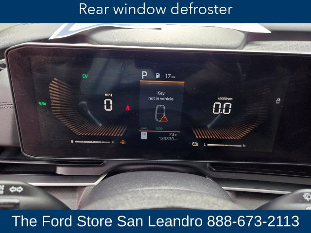 Used 2025 Kia Carnival EX FWD image 25