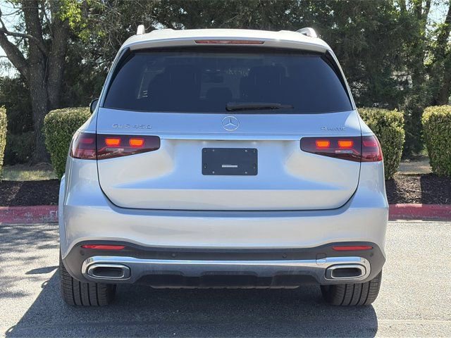 Certified 2026 Mercedes-Benz GLS 450 4MATIC image 4