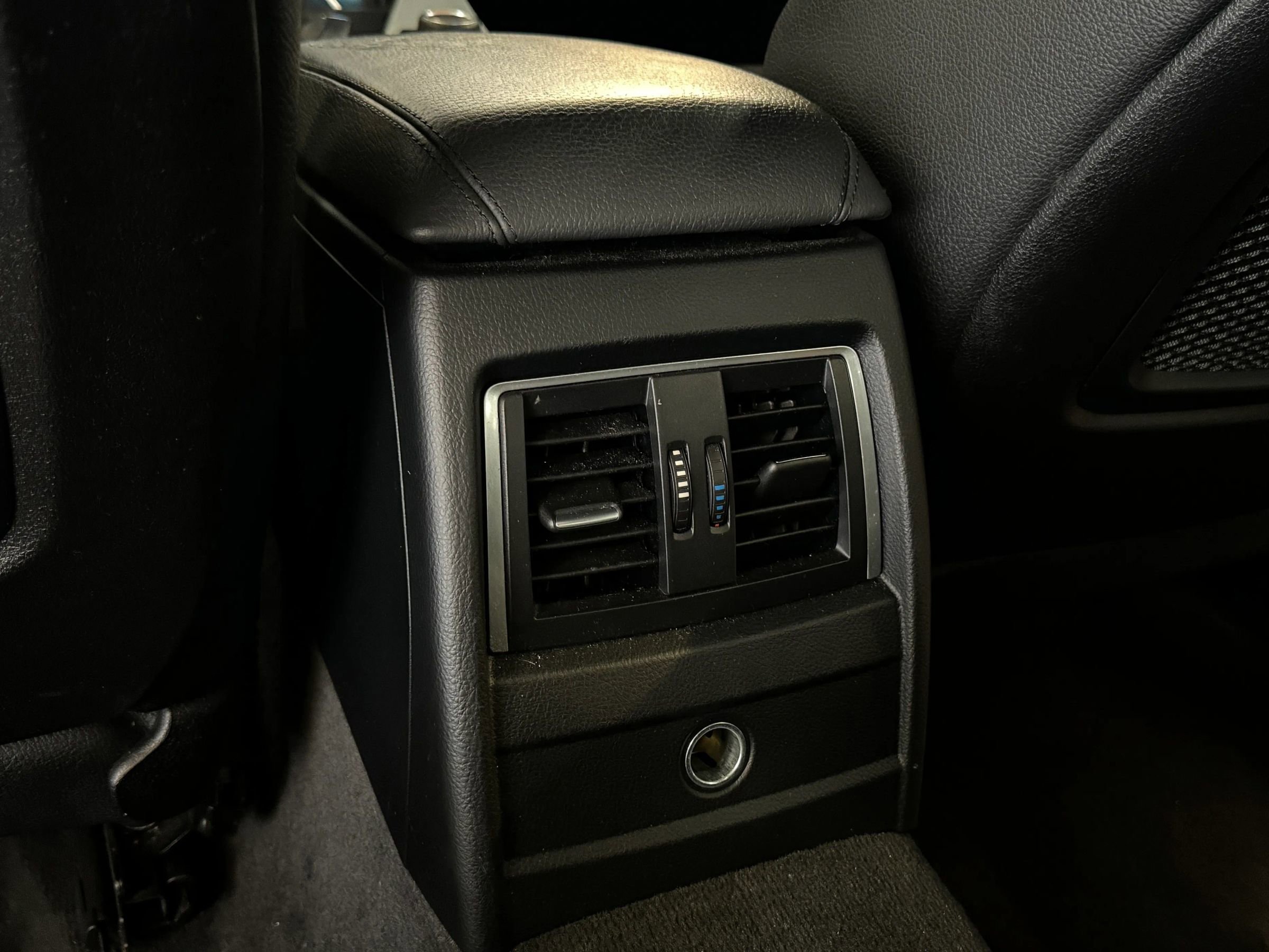 Used 2016 BMW 328i Gran Turismo xDrive image 26