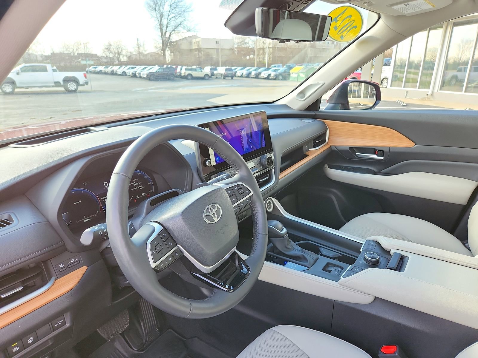 Used 2024 Toyota Grand Highlander Platinum image 9