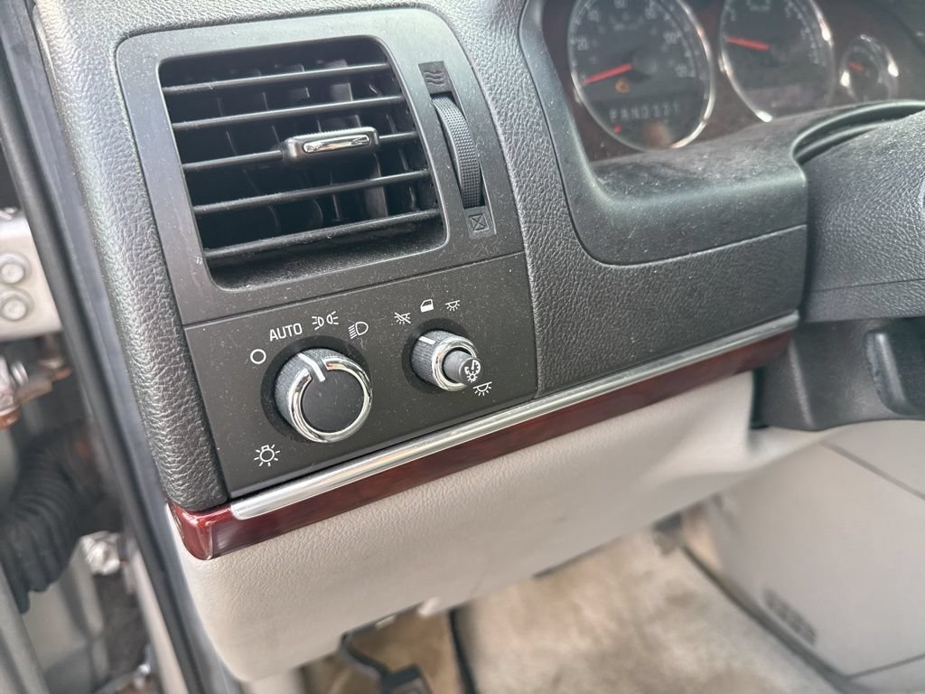 Used 2006 Buick Terraza CXL w/ Driver Confidence Package FWD image 19