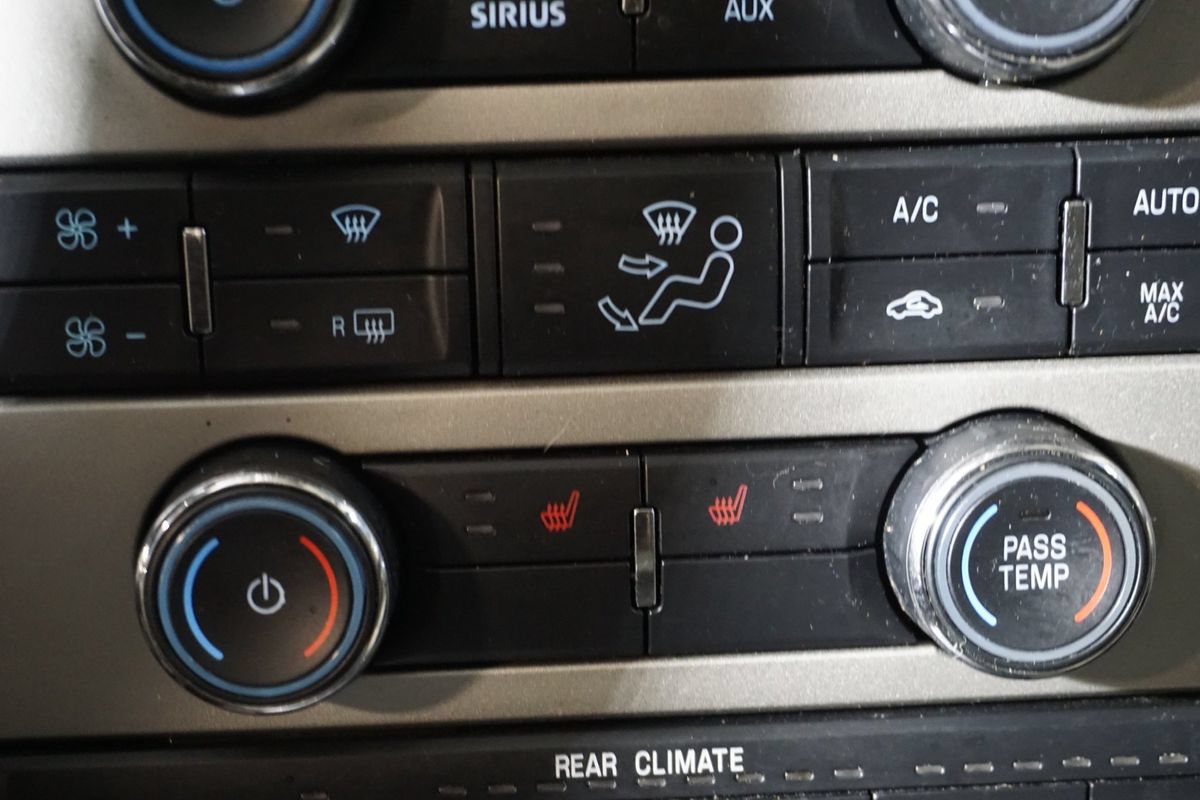 Used 2009 Ford Flex SEL AWD/4WD image 16