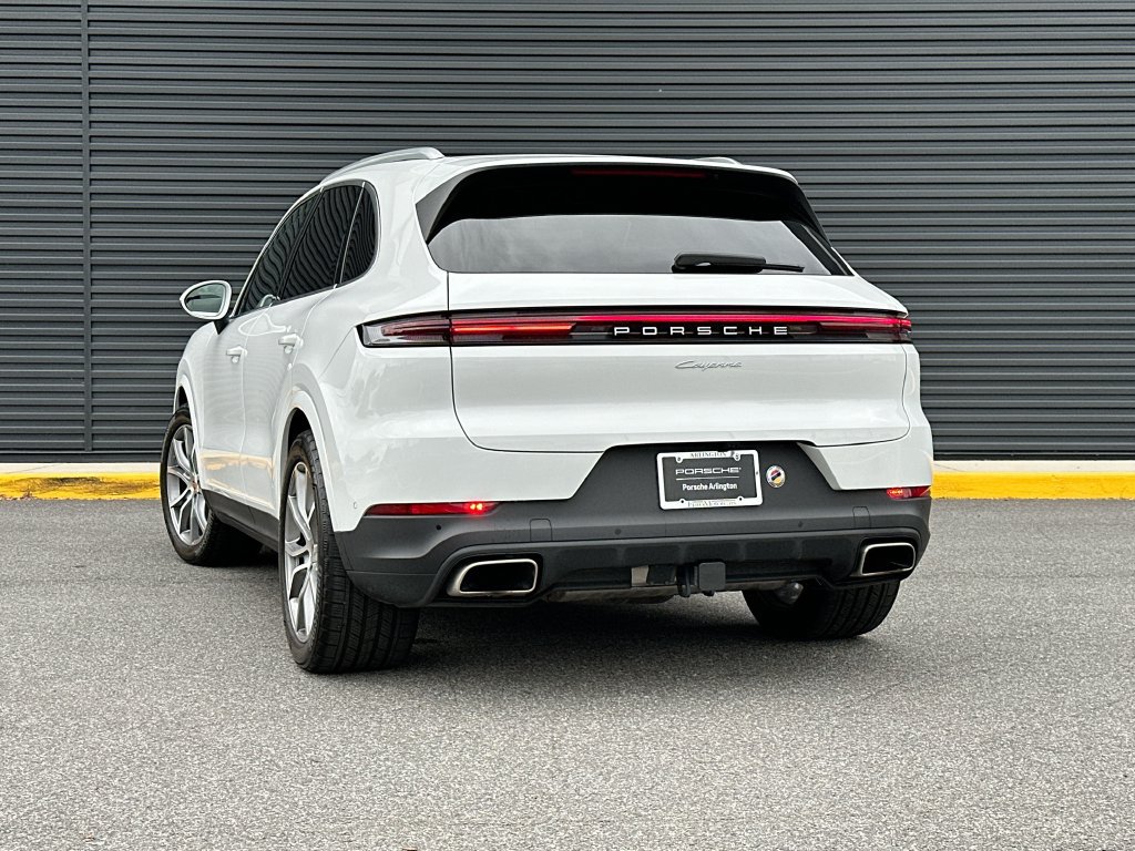 Certified 2026 Porsche Cayenne AWD/4WD image 3