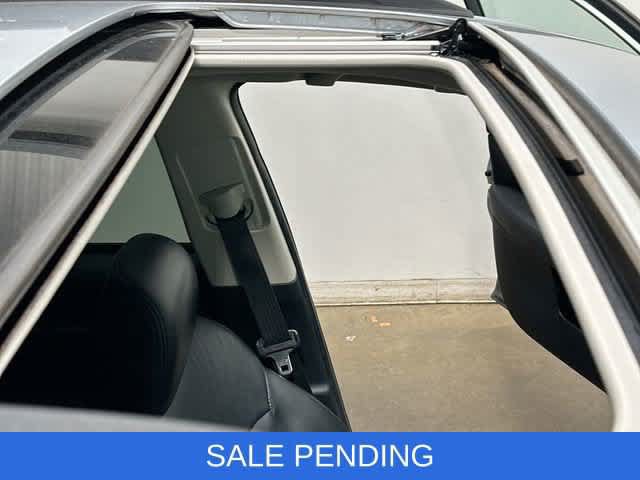 Used 2013 Subaru Outback 2.5i Limited AWD/4WD image 6