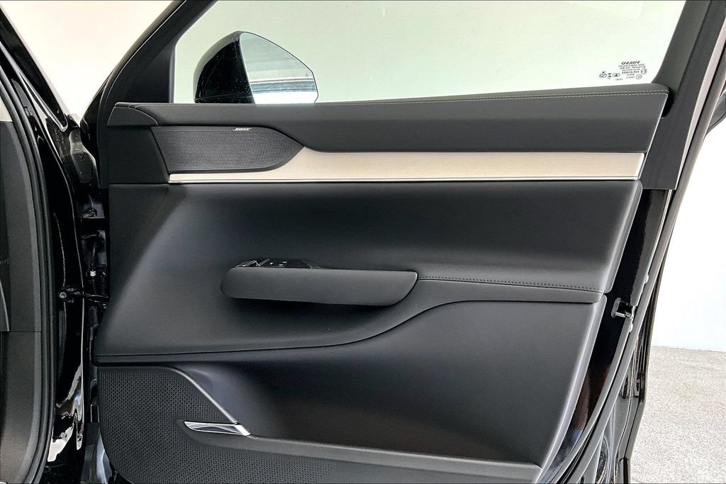 New 2026 Volvo EX90 Ultra AWD/4WD image 13
