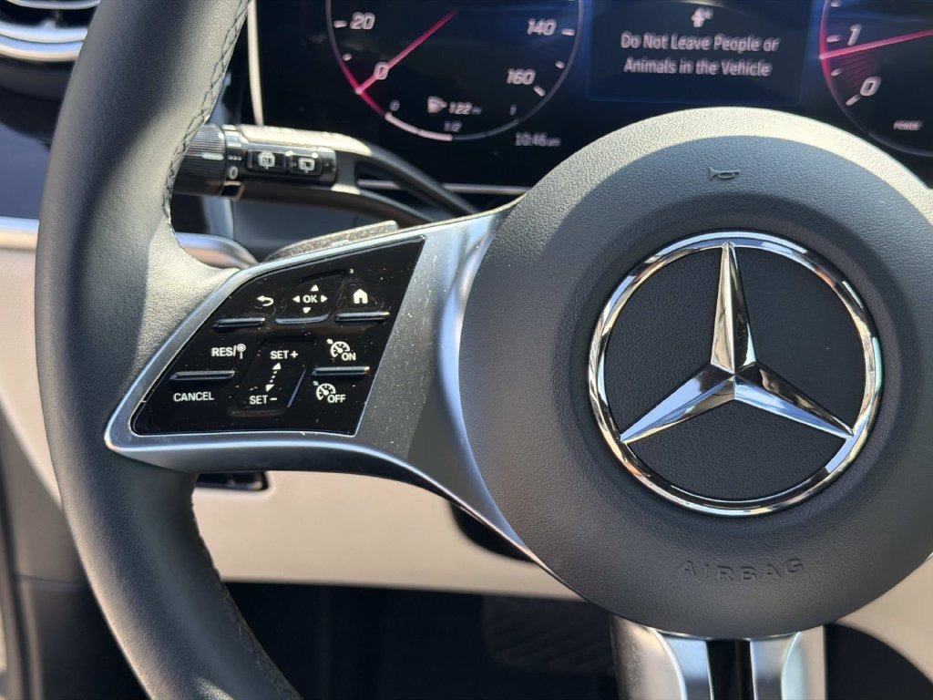 Used 2026 Mercedes-Benz GLC 300 4MATIC image 23