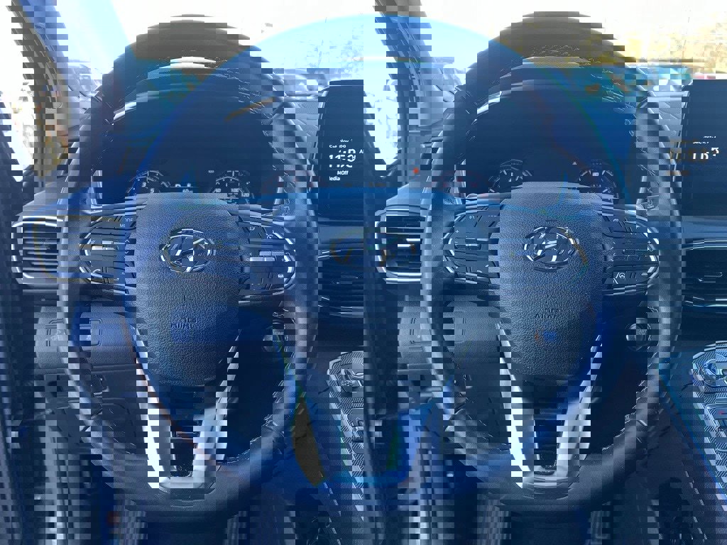 Used 2023 Hyundai Santa Fe SEL image 13