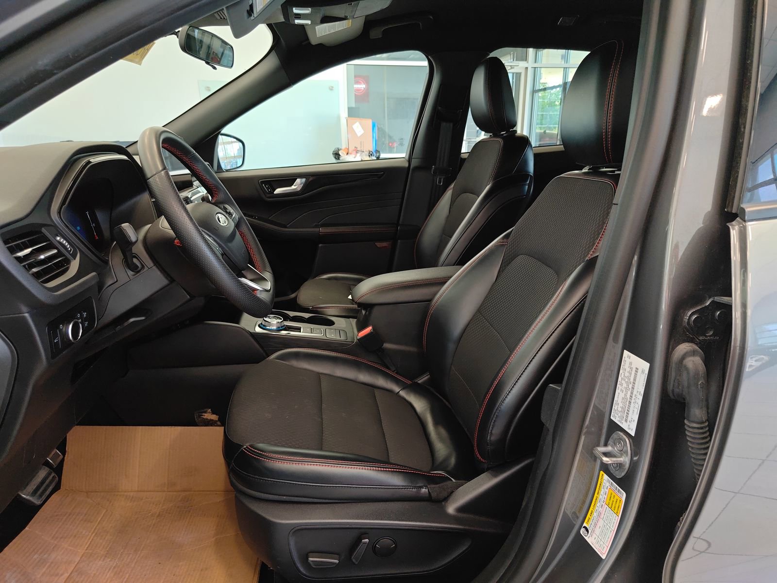 Used 2024 Ford Escape ST-Line image 10