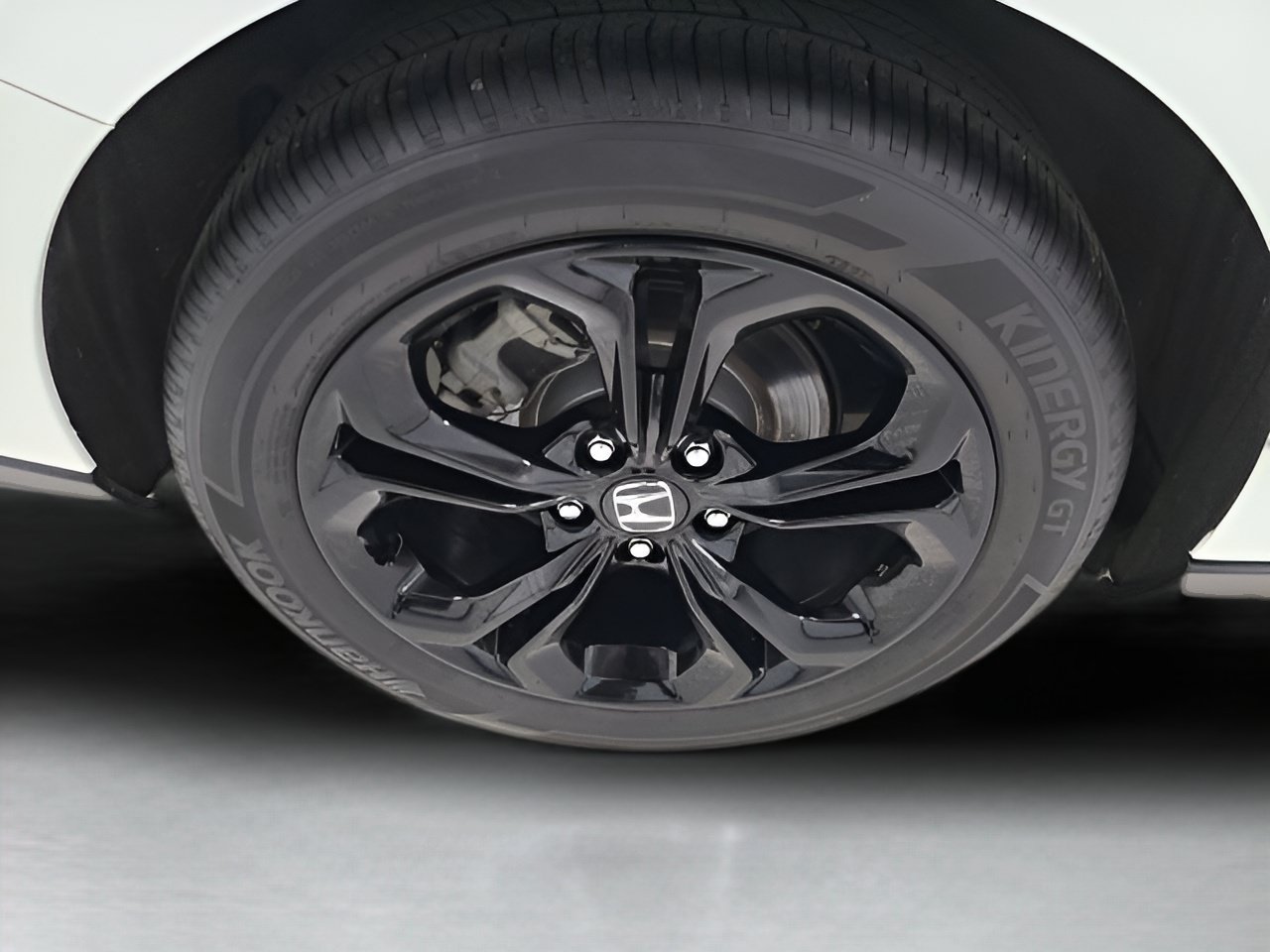 Used 2023 Honda Accord LX image 8