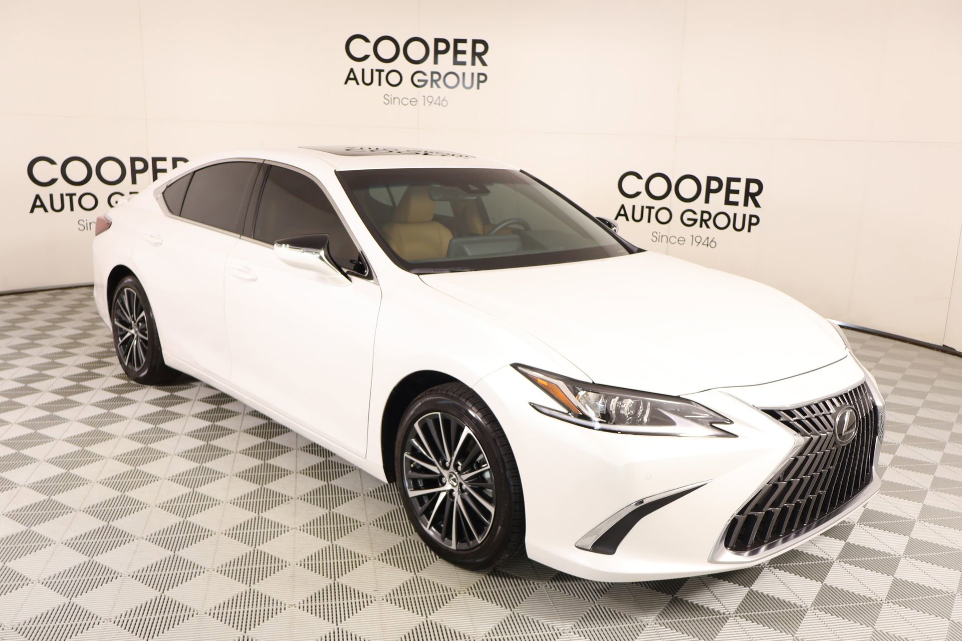 Used 2024 Lexus ES 350 w/ Premium Package