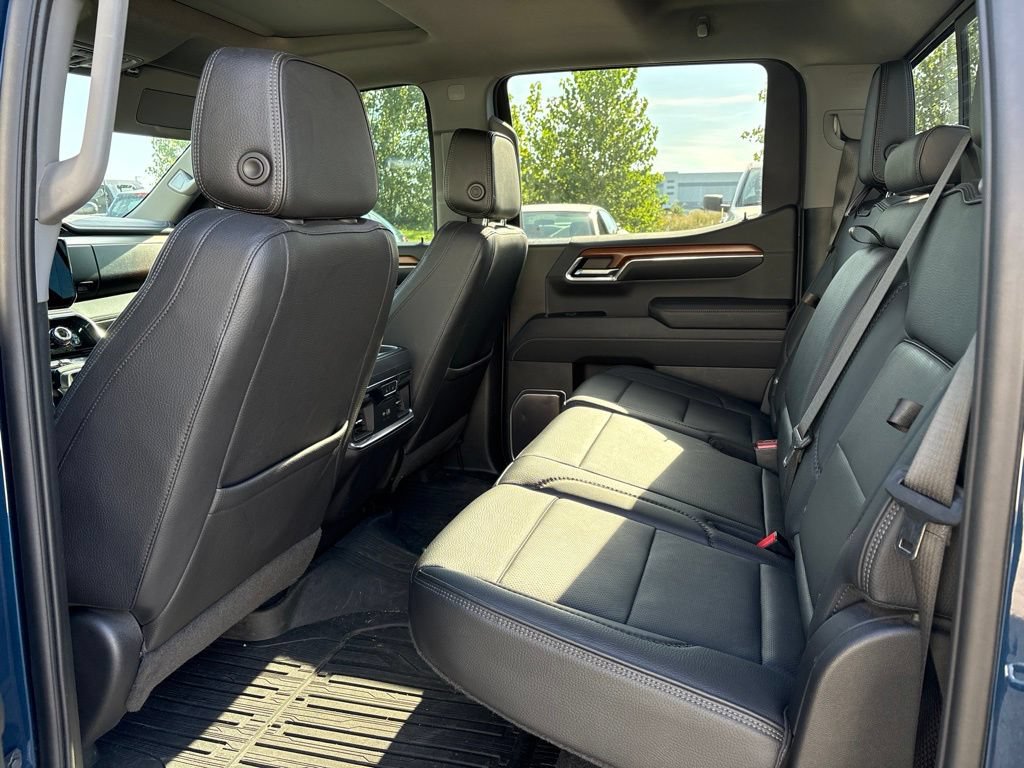 Used 2023 GMC Sierra 1500 Denali w/ Denali Reserve Package AWD/4WD image 18