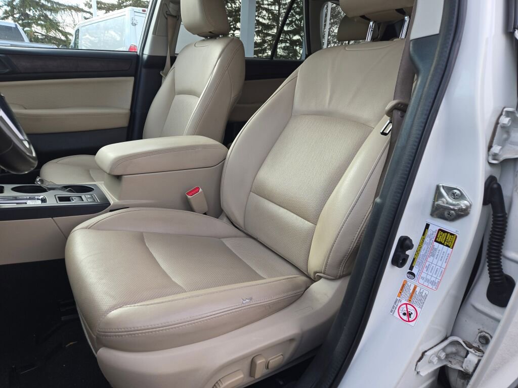 Used 2016 Subaru Outback 2.5i Limited image 23