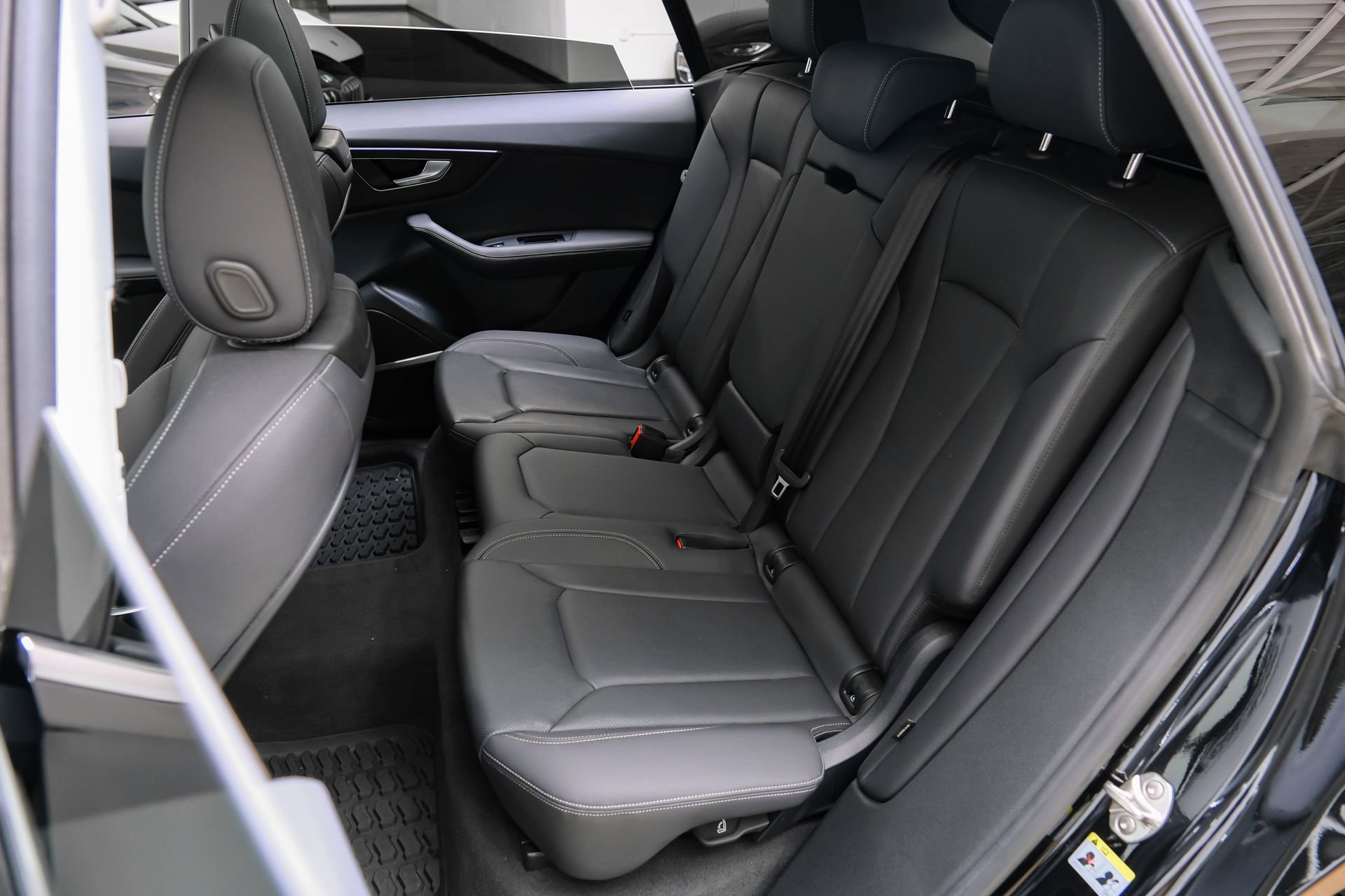 Used 2023 Audi Q8 Premium Plus w/ Premium Plus Package image 41