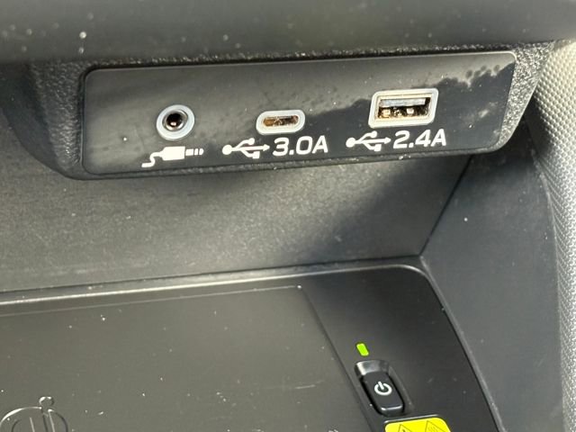 Used 2025 Subaru Forester Premium image 16