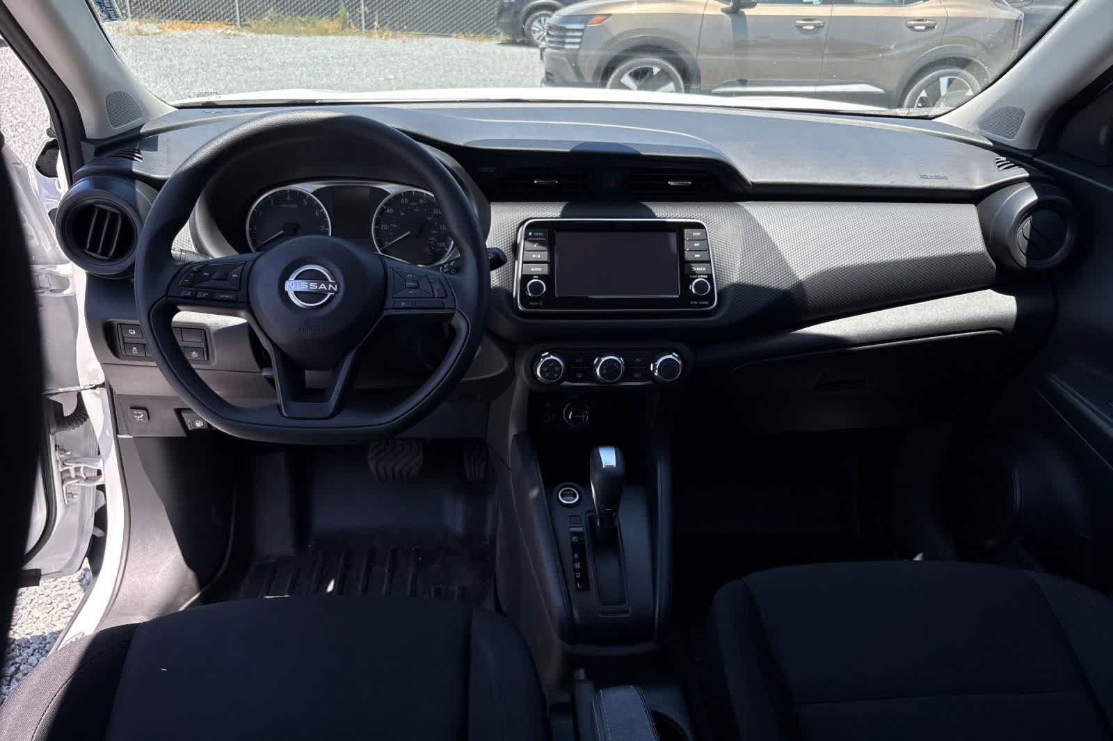 Used 2023 Nissan Kicks S w/ Interior Electronics Package FWD image 4