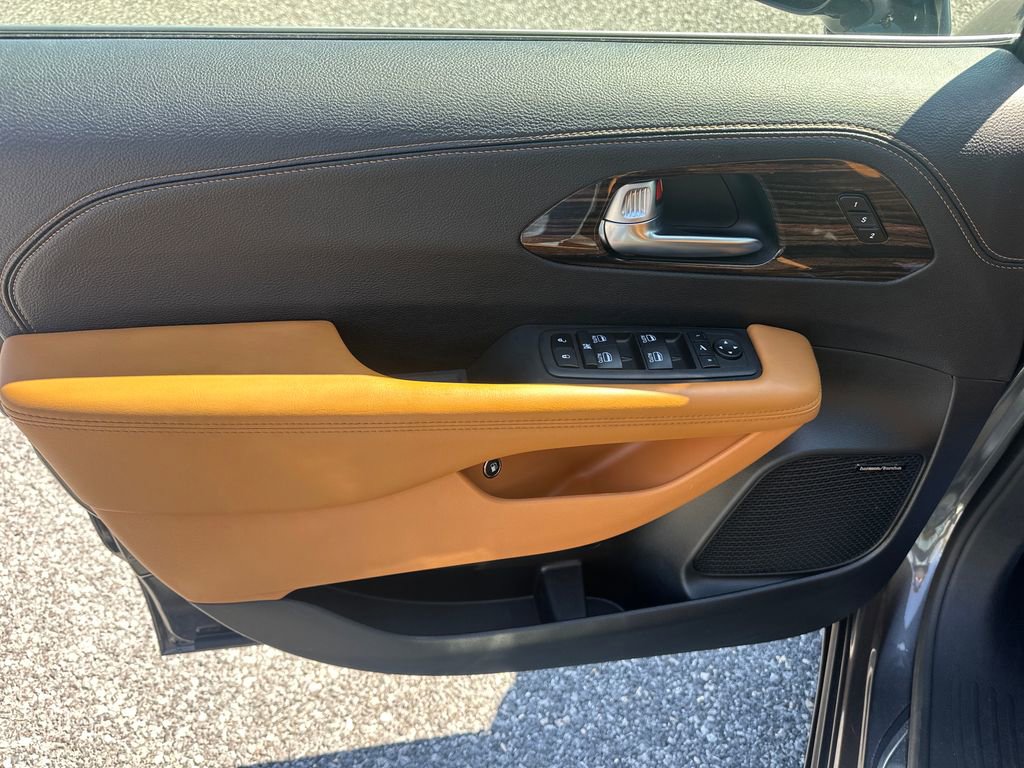 Used 2023 Chrysler Pacifica Pinnacle image 14