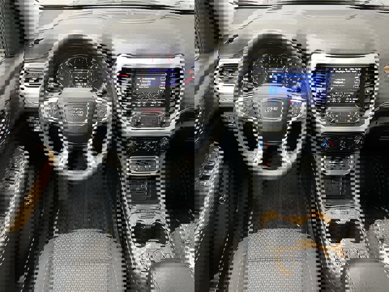 Certified 2023 GMC Acadia SLE w/ Driver Convenience Package image 16