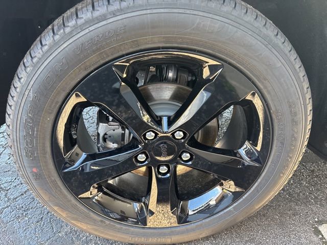 New 2025 Jeep Grand Cherokee Limited w/ Black Appearance Package image 31