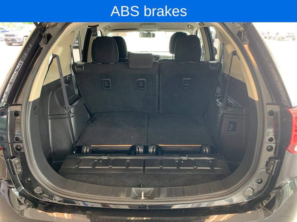 Used 2019 Mitsubishi Outlander ES AWD/4WD image 9