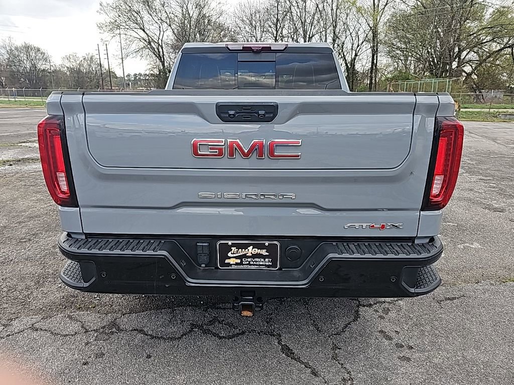 Used 2024 GMC Sierra 1500 AT4X image 7