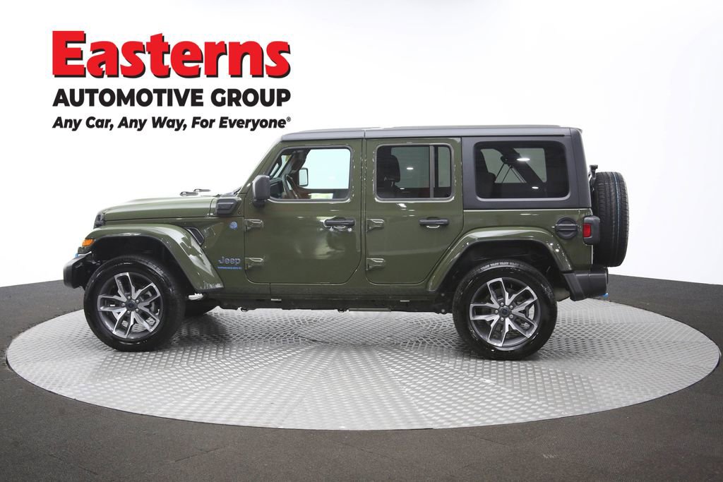 Used 2024 Jeep Wrangler Unlimited AWD/4WD image 60