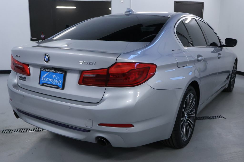 Used 2019 BMW 530i xDrive w/ Convenience Package AWD/4WD image 7