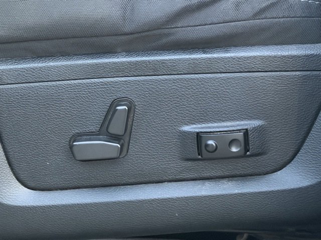 Used 2023 RAM 2500 Big Horn w/ Level 1 Equipment Group image 18