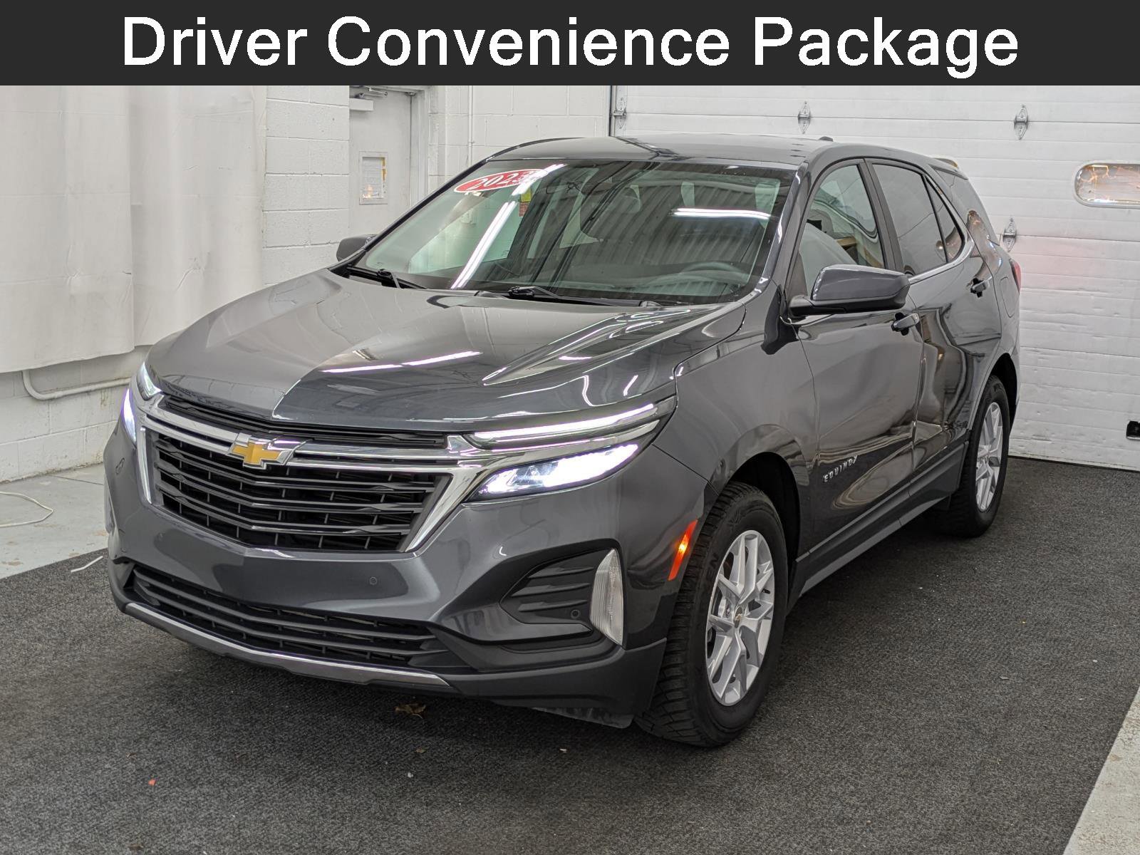 Used 2023 Chevrolet Equinox LT w/ Driver Convenience Package image 1