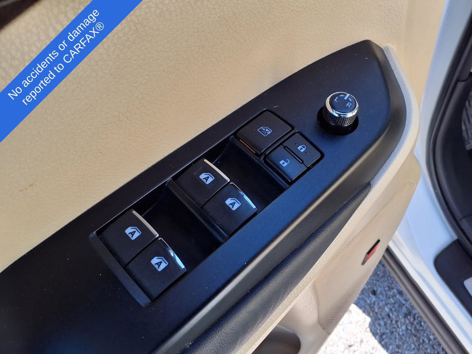 Used 2015 Toyota Highlander Limited image 16