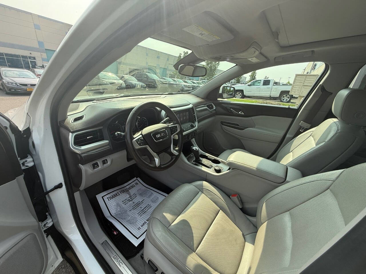 Used 2018 GMC Acadia SLT w/ LPO, Cargo Package image 15