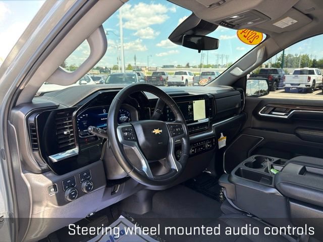 Used 2024 Chevrolet Silverado 1500 LT AWD/4WD image 19
