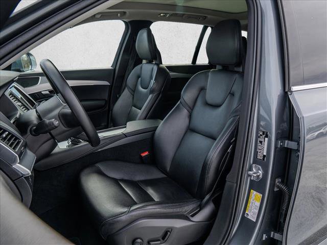 Used 2018 Volvo XC90 T5 Momentum w/ Convenience Package image 16