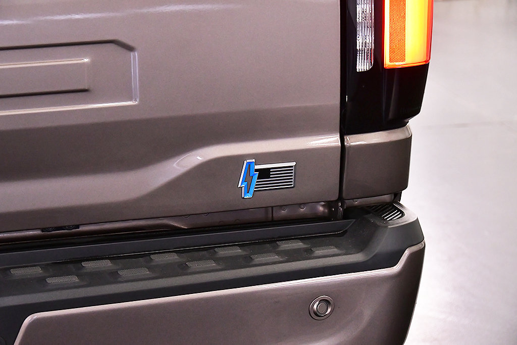 Used 2023 Ford F150 Lightning XLT w/ Equipment Group 312A High AWD/4WD image 12
